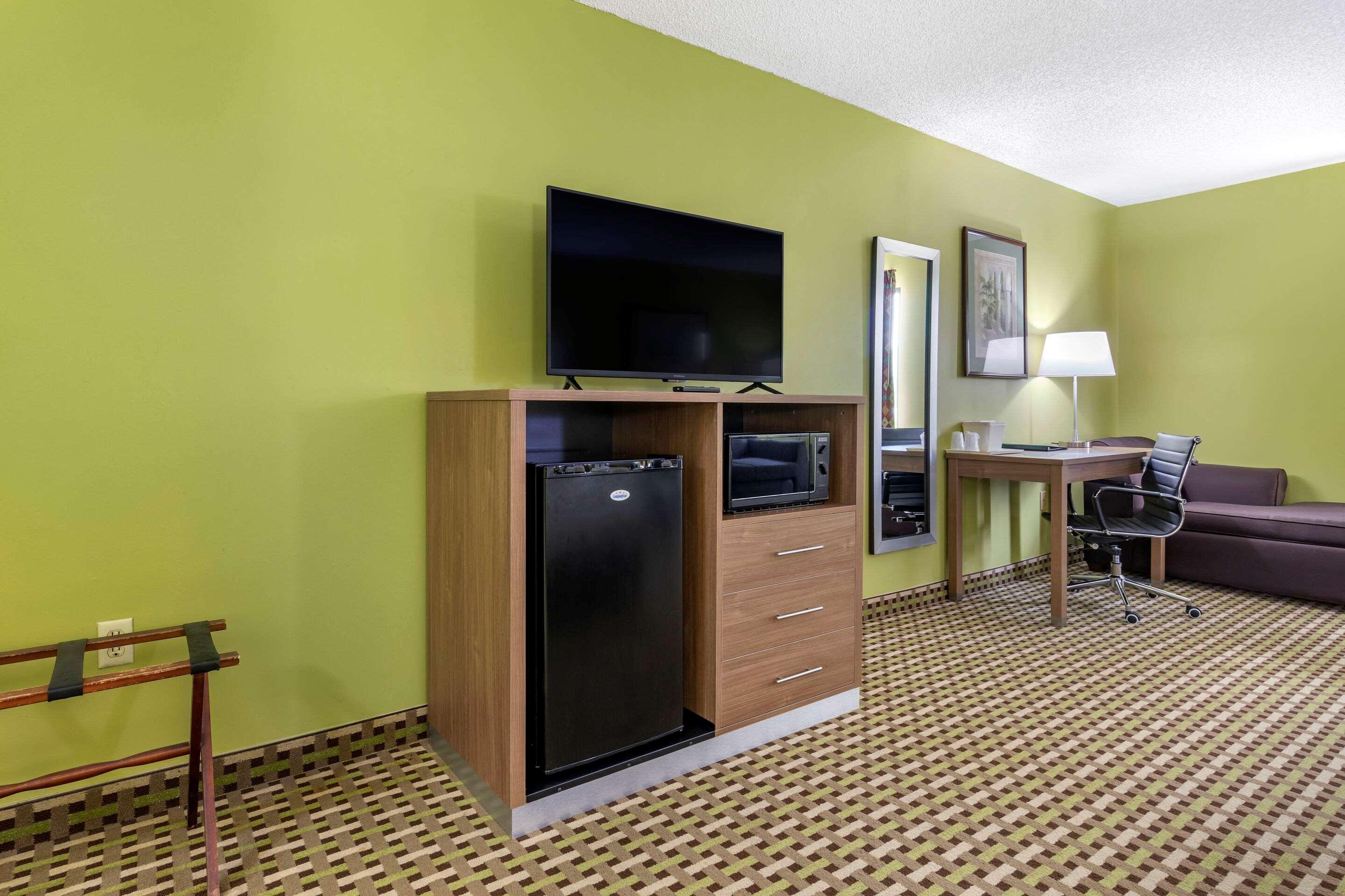 Quality Inn Brunswick Exterior photo
